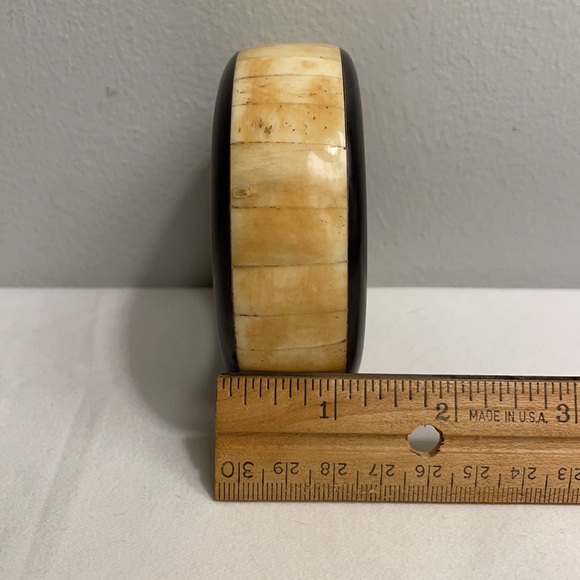 Vintage Wood With Bone Inlay Bangle Bracelet - Picture 7 of 11